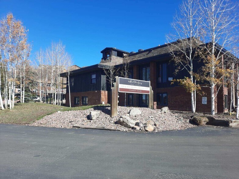 410 S Lincoln Ave, Steamboat Springs, CO à louer - Photo de l’immeuble – Image 1 sur 14