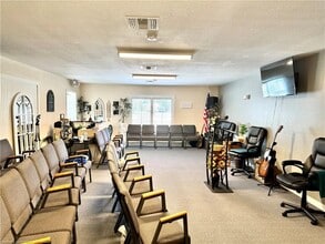 900 Hillcrest Ave, Lake Placid, FL à louer Photo intérieure– Image 1 sur 2