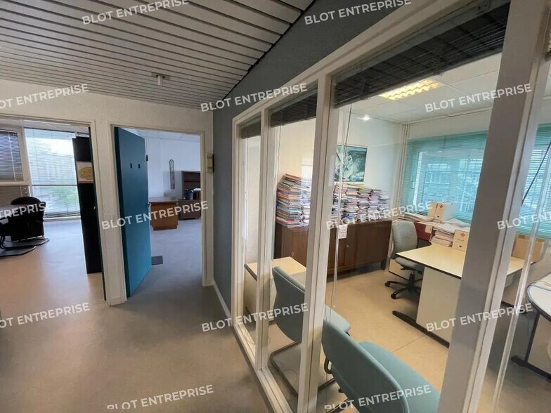 Bureau dans Lorient à vendre - Photo de l’immeuble – Image 3 sur 6