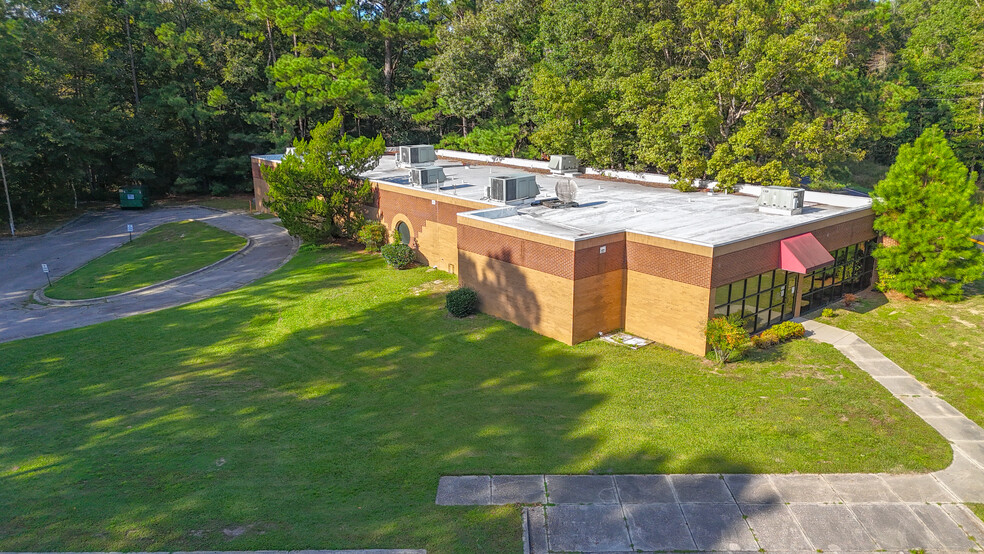 1212 S Walnut St, Fairmont, NC à vendre - Photo de l’immeuble – Image 2 sur 5