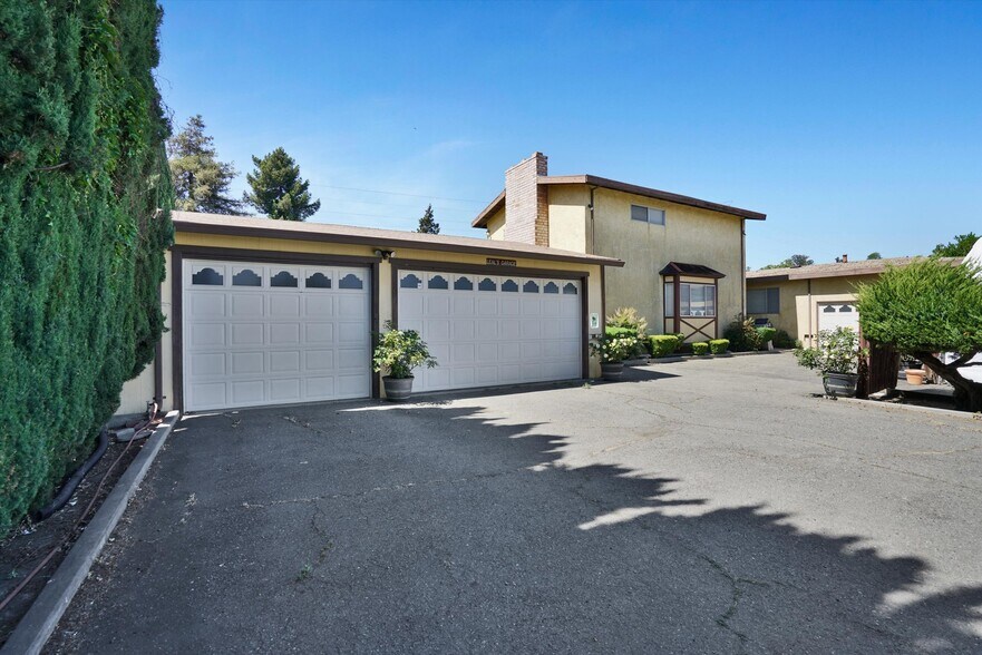 664 Berry Ave, Hayward, CA à vendre - Photo de l’immeuble – Image 3 sur 36