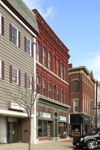 26-28 W Main St, Norwalk, OH à vendre - Photo de l’immeuble – Image 3 sur 5