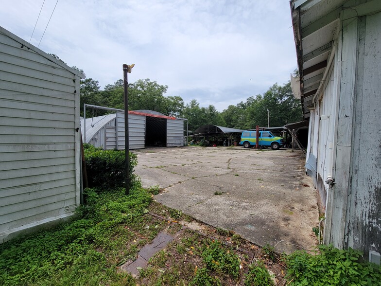 165 Porsche Ln, Crawfordville, FL à vendre - Photo principale – Image 3 sur 33