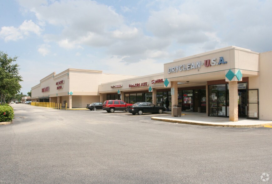 7306 Southgate Blvd, North Lauderdale, FL à louer - Photo de l’immeuble – Image 1 sur 14