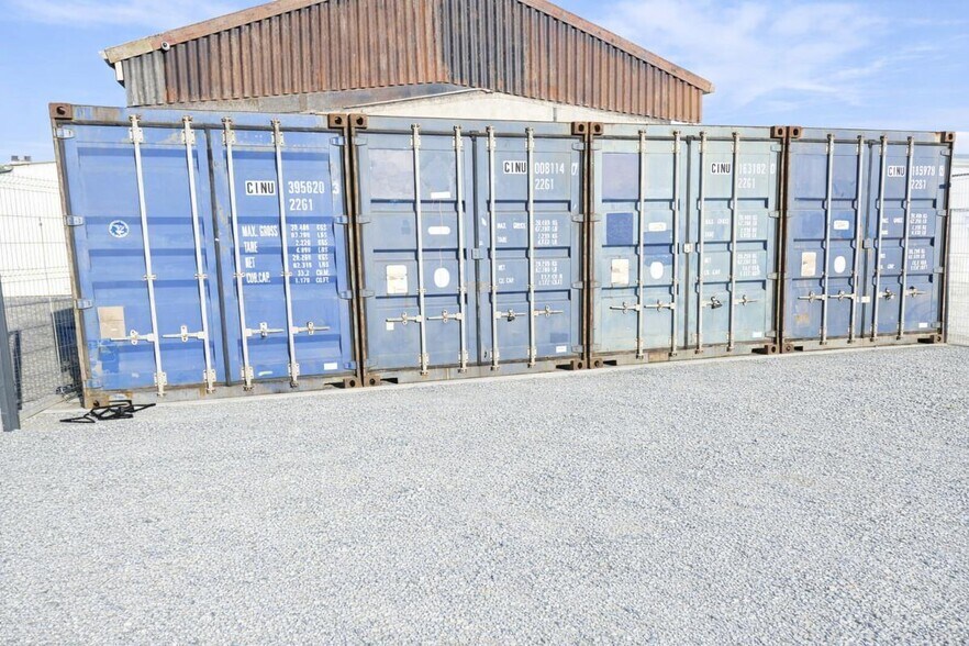 Local d'activités dans Charron à vendre - Photo de l’immeuble – Image 2 sur 17