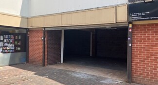 Plus de détails pour 24 Market Pl, Bloxwich - Local commercial à louer