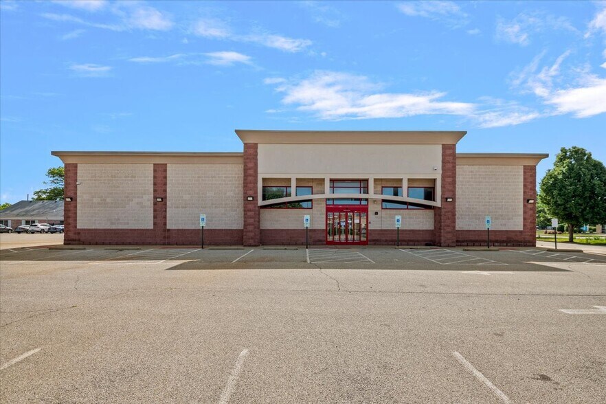 601-621 S Grand Ave E, Springfield, IL à louer - Photo de l’immeuble – Image 2 sur 5