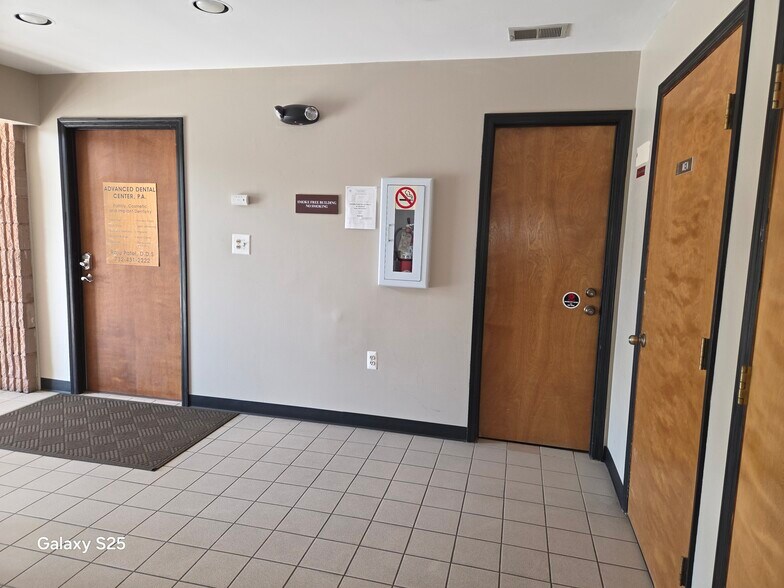4255 US Highway 9, Freehold, NJ à louer - Photo de l’immeuble – Image 3 sur 9