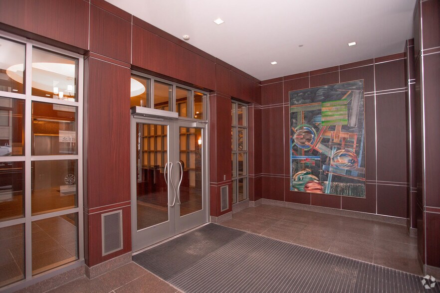 104-114 Willits St, Birmingham, MI à louer - Hall d’entrée – Image 3 sur 9