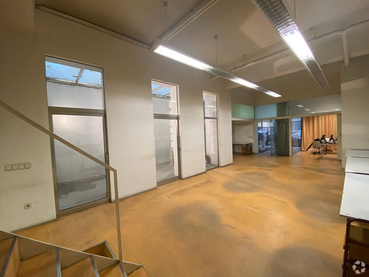 Calle De Santa Cruz De Marcenado, 9, Madrid, MAD 28015 - Lot Puerta DR, Esc. 1 -  - Photo intérieure - Image 1 of 12