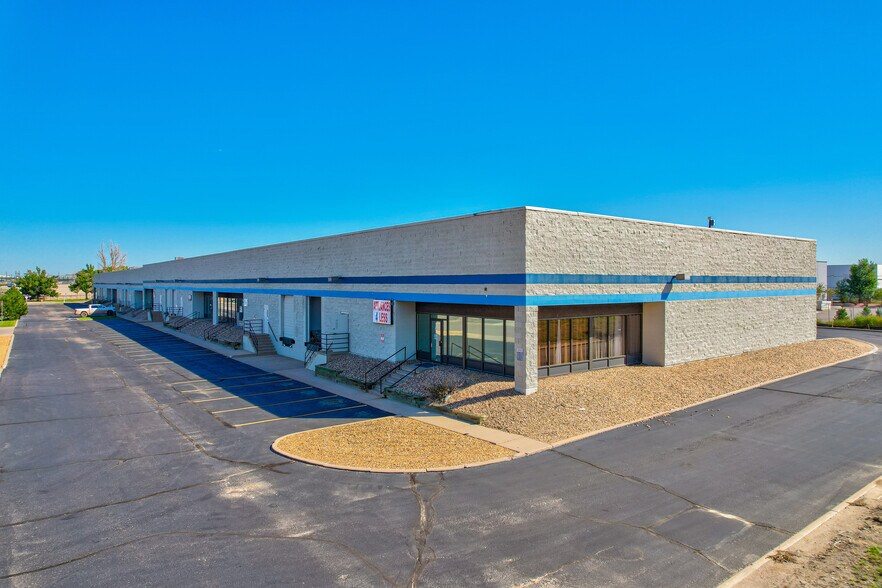 3250 Oakland St, Aurora, CO à louer - Photo de l’immeuble – Image 3 sur 16