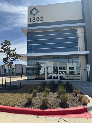 Plus de détails pour Aviation Dr, Georgetown, TX - Local d'activités à louer