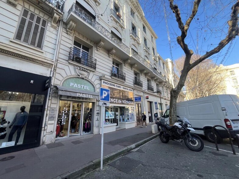 Bureau dans Antibes à louer - Photo de l’immeuble – Image 2 sur 8