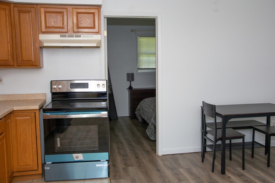 314 W North St, Colchester, IL à vendre - Photo de l’immeuble – Image 3 sur 9