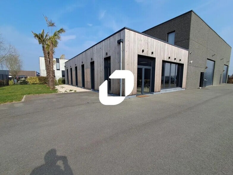 Local commercial dans Cappelle-en-Pévèle à louer - Photo de l’immeuble – Image 2 sur 6