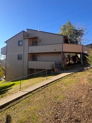 Plus de détails pour 46 Clay Ct, Novato, CA - Logement à vendre