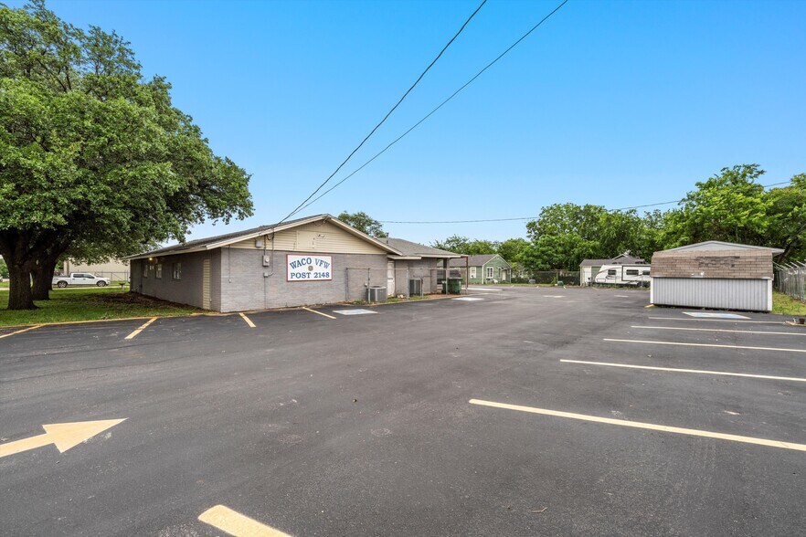 1301 S 30th St, Waco, TX à vendre - Photo de l’immeuble – Image 3 sur 8