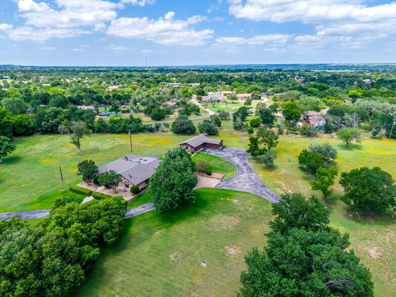 3503 Red Bud Dr, Weatherford, TX à vendre - Photo de l’immeuble – Image 3 sur 7