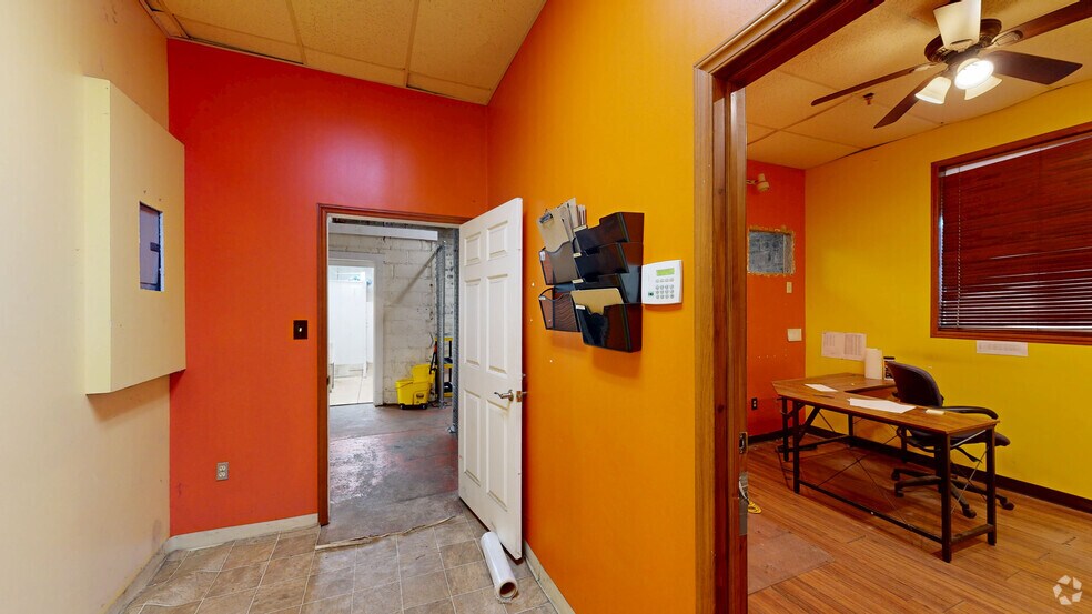 1153 W Elizabeth Ave, Linden, NJ à louer - Numérisation 3D Matterport – Image 2 sur 16