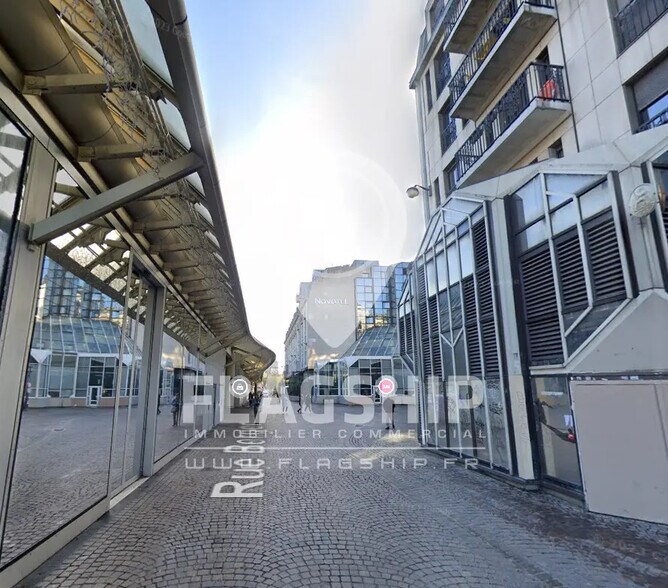 Local commercial dans Paris à louer - Photo de l’immeuble – Image 2 sur 2