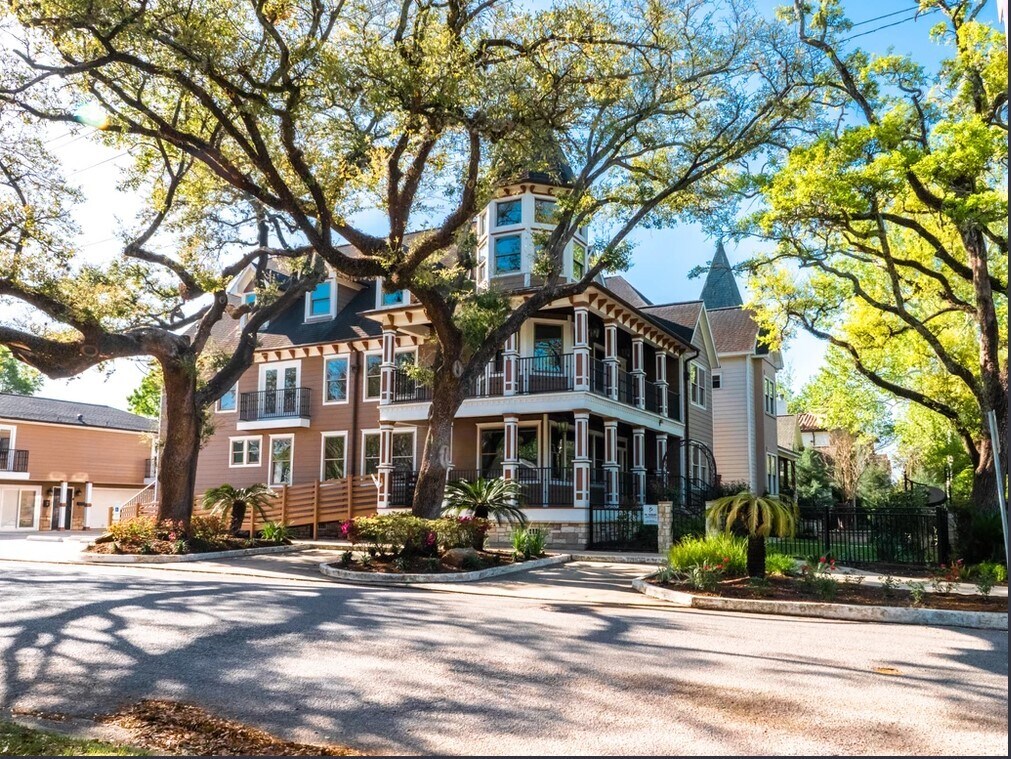 446 Heights Blvd, Houston, TX à louer Photo principale– Image 1 sur 20