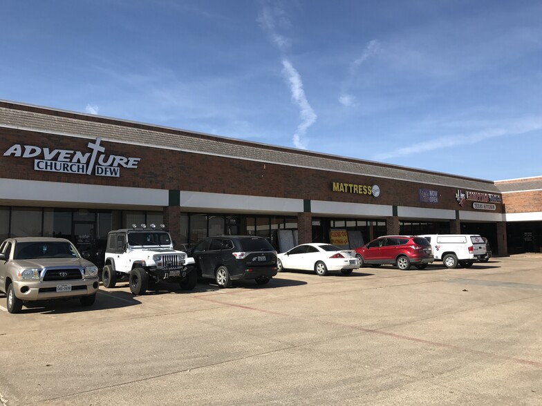 6751 Rufe Snow Dr, Watauga, TX à louer - Photo de l’immeuble – Image 3 sur 3