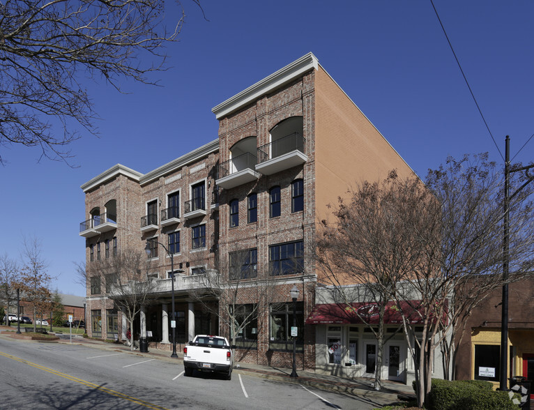 820 S Main St, Greenville, SC à louer - Photo principale – Image 3 sur 8