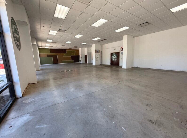 348-380 Destination Daytona Ln, Ormond Beach, Ormond Beach, FL à louer - Photo intérieure – Image 3 sur 8