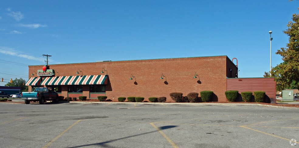4600 E Broad St, Whitehall, OH à louer - Photo de l’immeuble – Image 2 sur 10