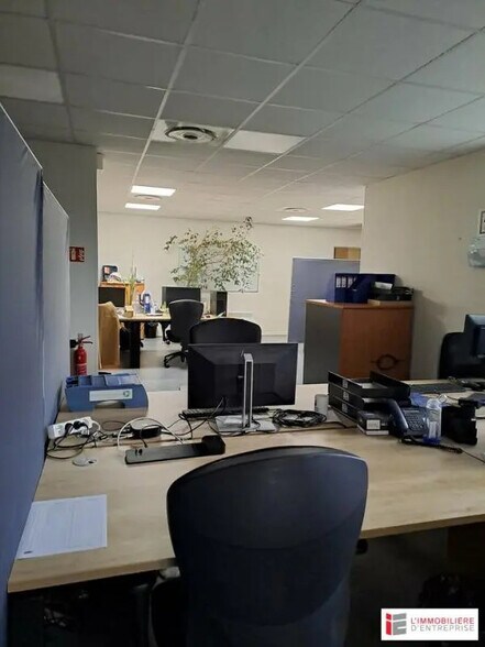 Bureau dans Vern-sur-Seiche à louer - Photo de l’immeuble – Image 3 sur 4