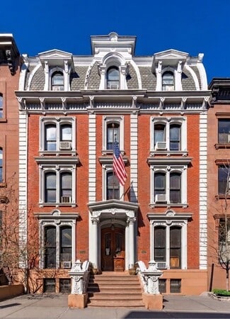 Plus de détails pour 123 Remsen St, Brooklyn, NY - Bureau à vendre