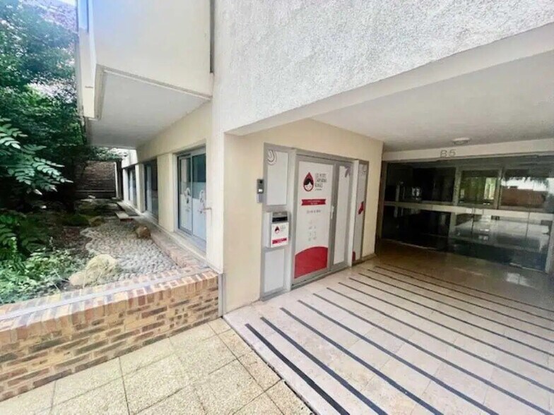 Bureau dans Paris à louer - Photo de l’immeuble – Image 2 sur 11