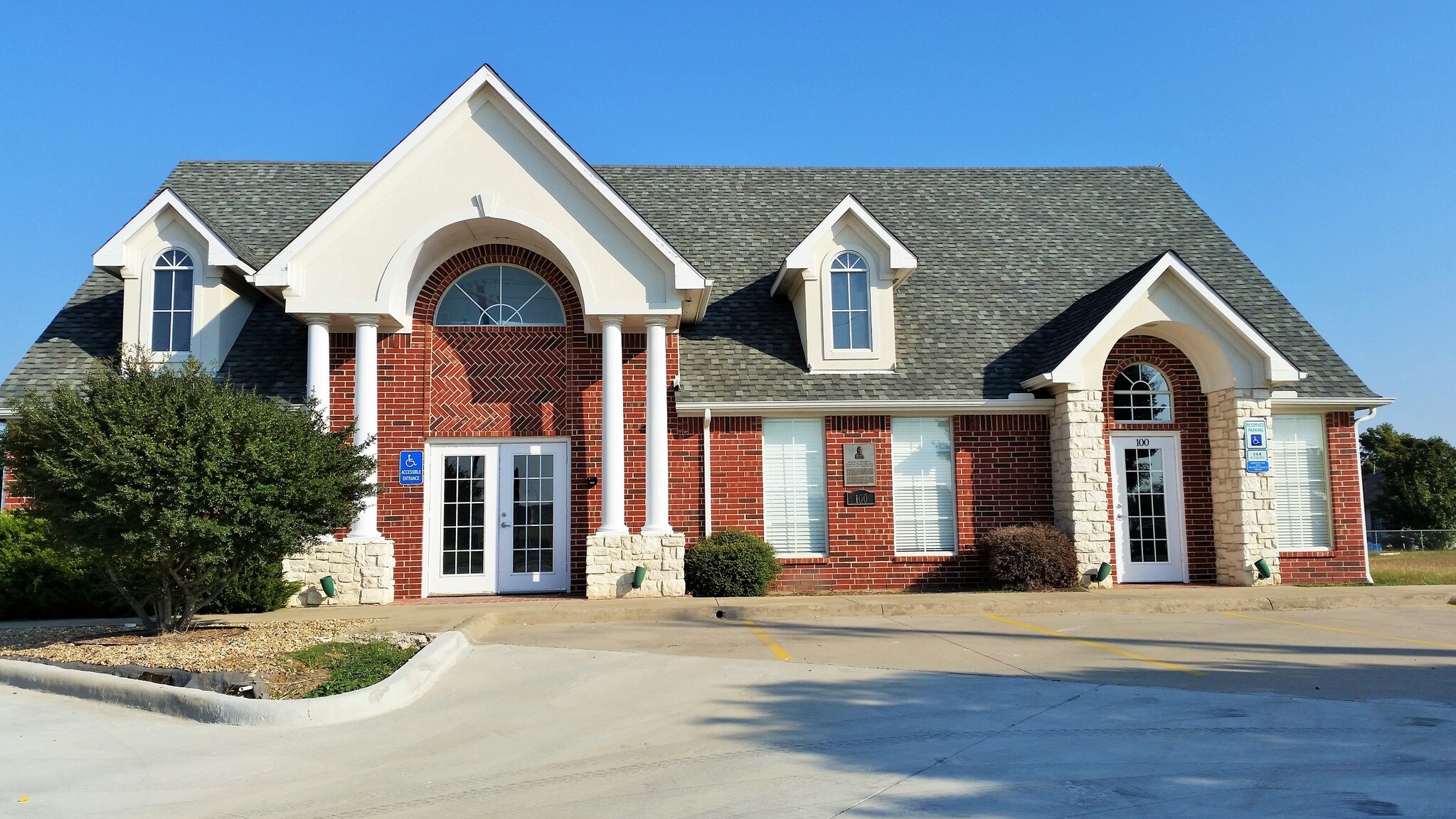 309 W Eldorado Pky, Little Elm, TX à louer Photo de l’immeuble– Image 1 sur 15