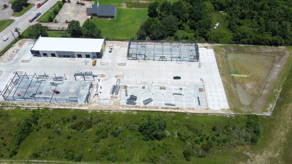 5279 N Main St, Baytown, TX à louer - Photo de l’immeuble – Image 3 sur 5