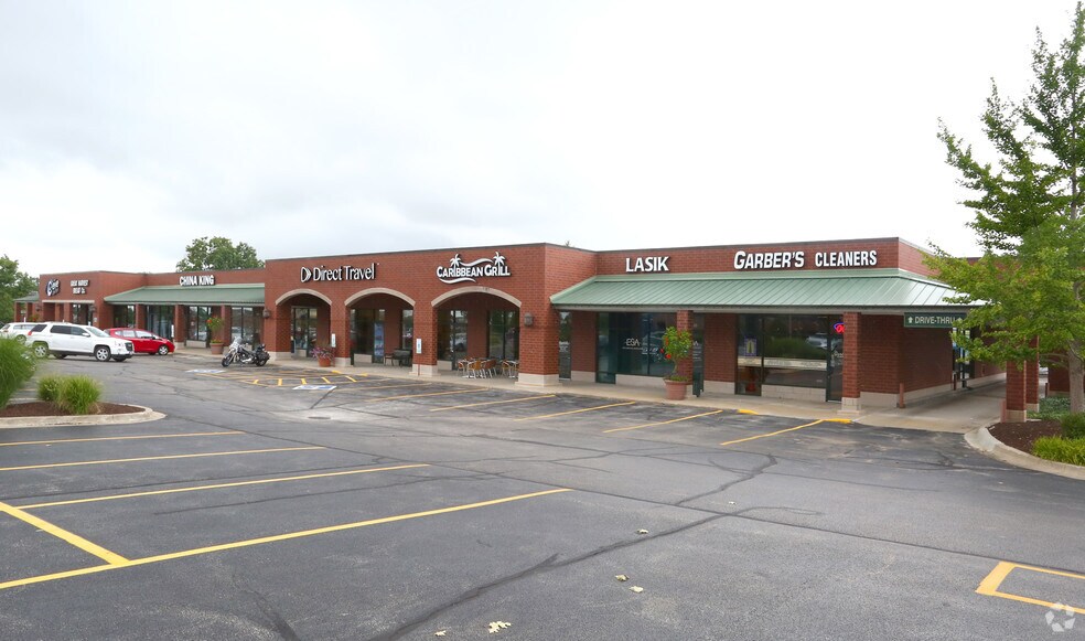 2131-2229 S Neil St, Champaign, IL à louer - Photo de l’immeuble – Image 2 sur 18