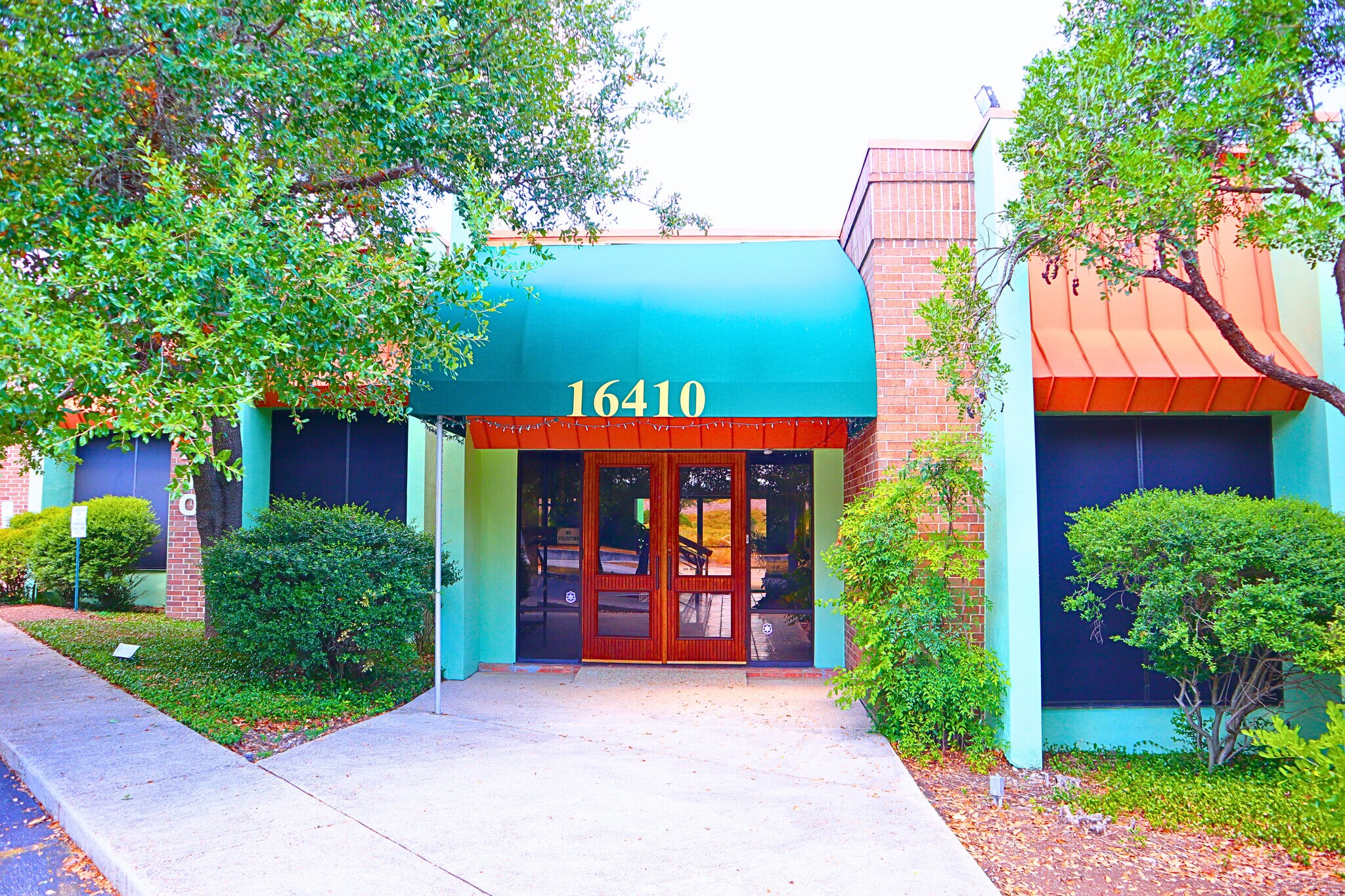 16410 Blanco Rd, San Antonio, TX à louer Photo de l’immeuble– Image 1 sur 15