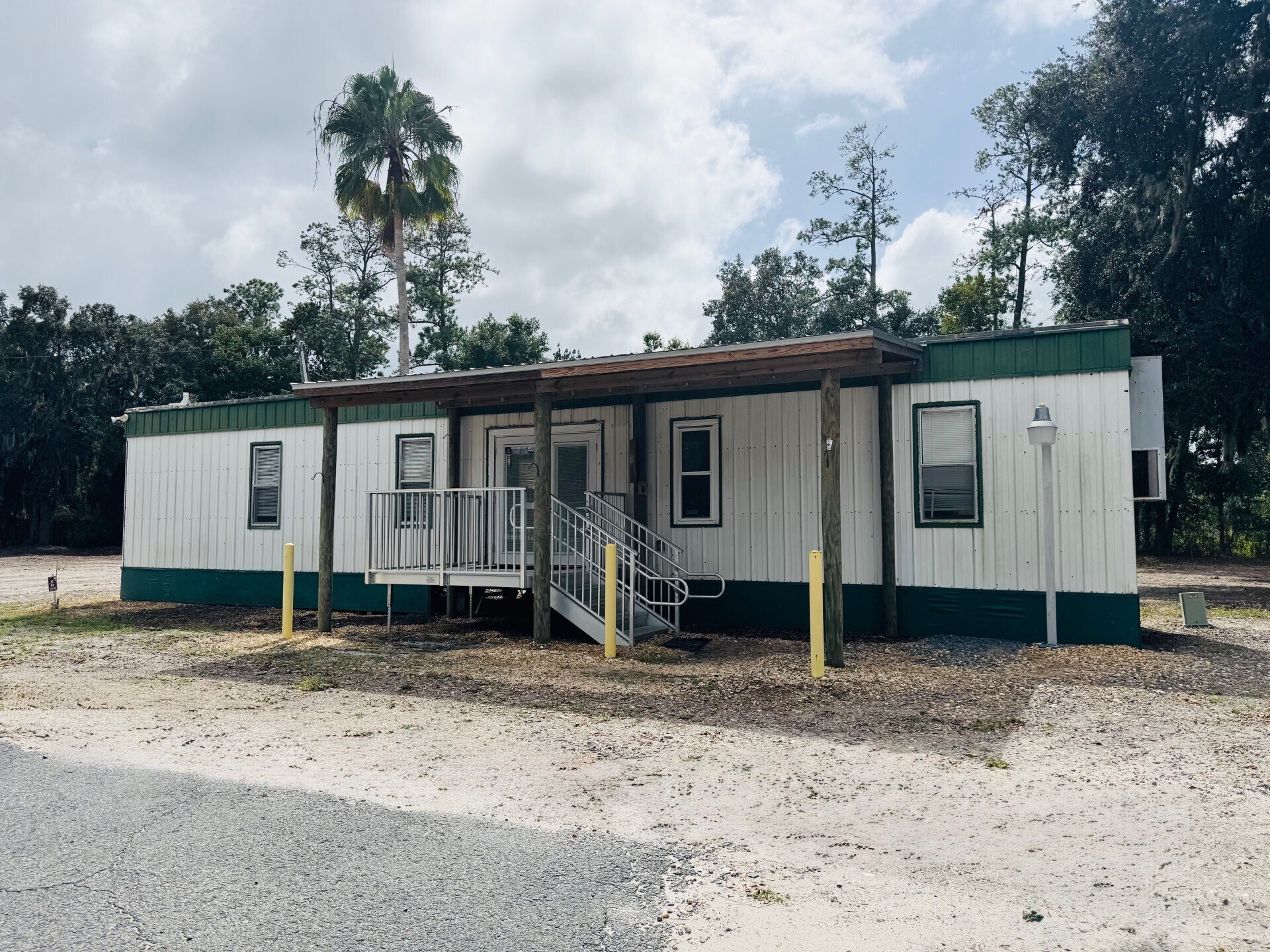 8900 Philips Hwy, Jacksonville, FL à vendre Photo principale– Image 1 sur 6