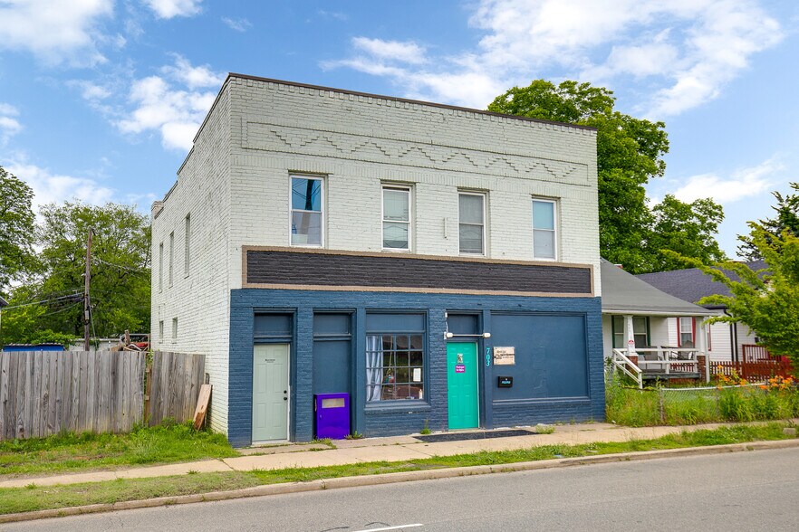 705 Richmond Hwy, Richmond, VA à vendre - Photo de l’immeuble – Image 2 sur 31