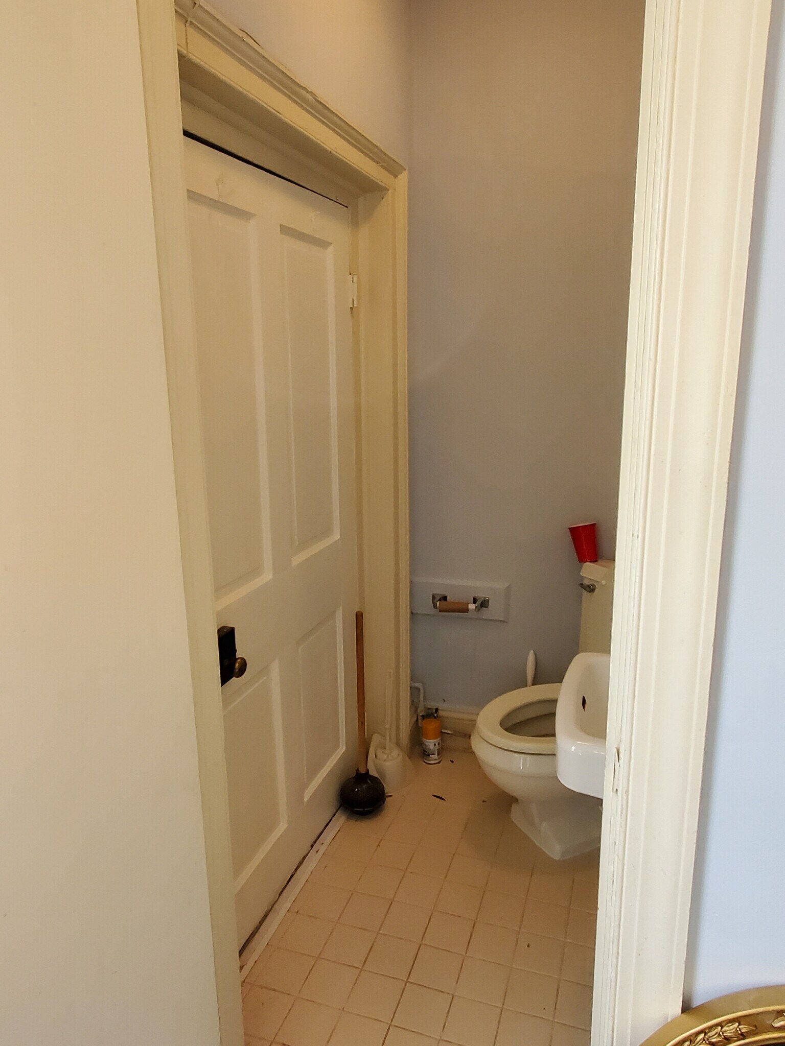 23 E Market St, Leesburg, VA à louer Photo principale– Image 1 sur 14