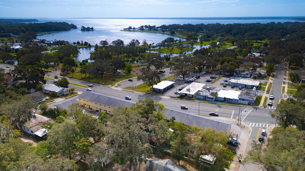 706 W Dixie Ave, Leesburg, FL à vendre - Photo de l’immeuble – Image 3 sur 4
