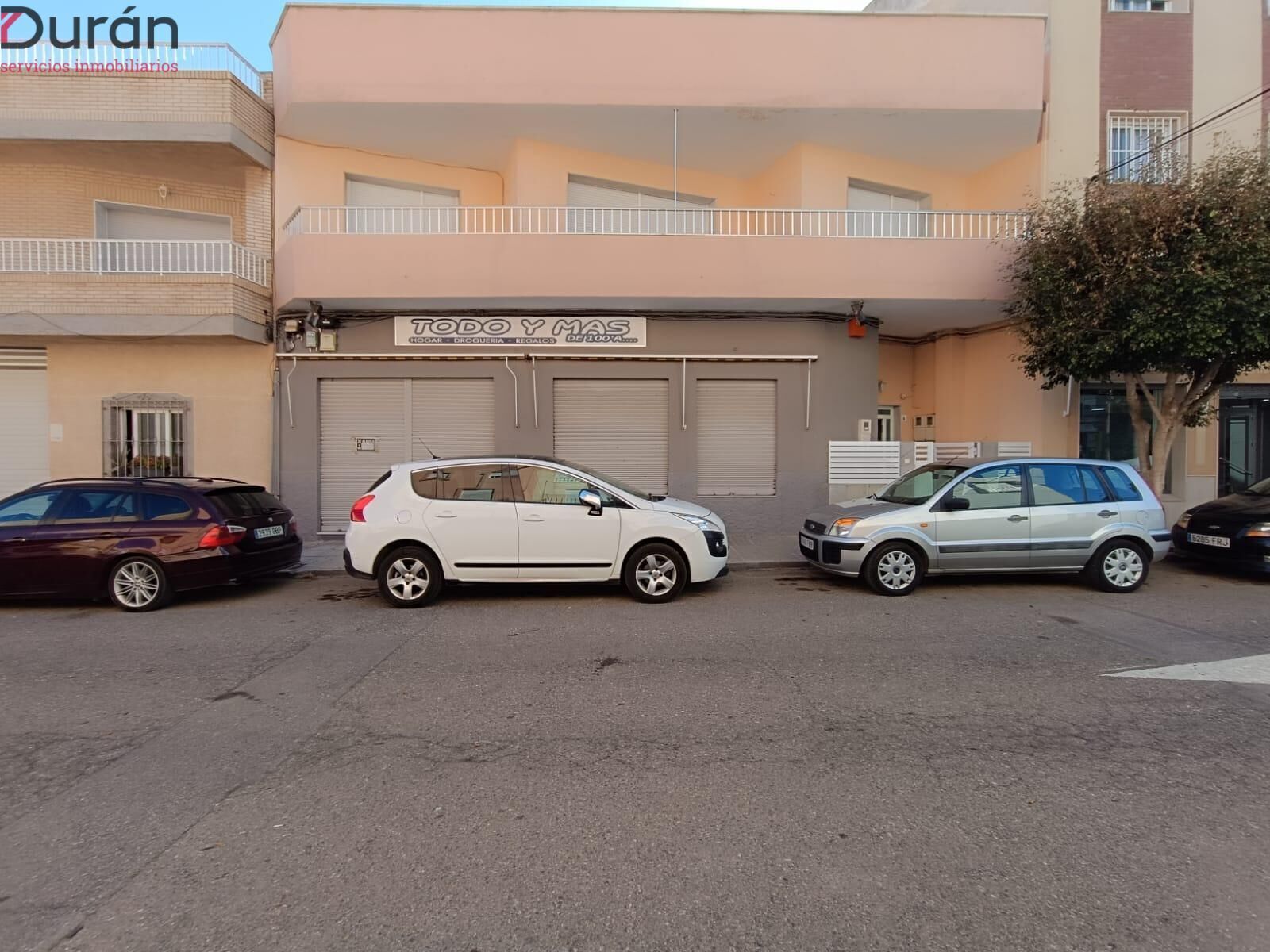 Local commercial dans El Ejido, Almería à louer Photo principale– Image 1 sur 10