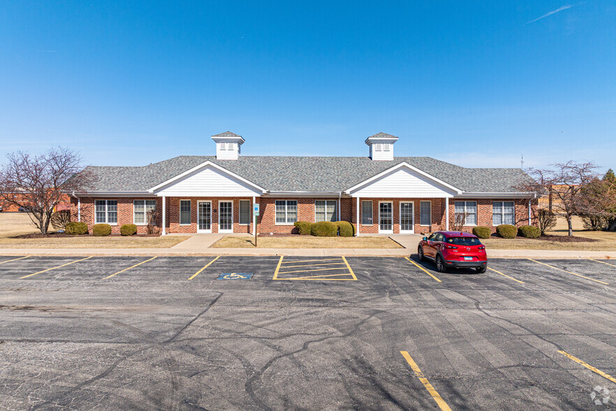 858-863 Center Ct, Shorewood, IL à louer - Photo de l’immeuble – Image 3 sur 6