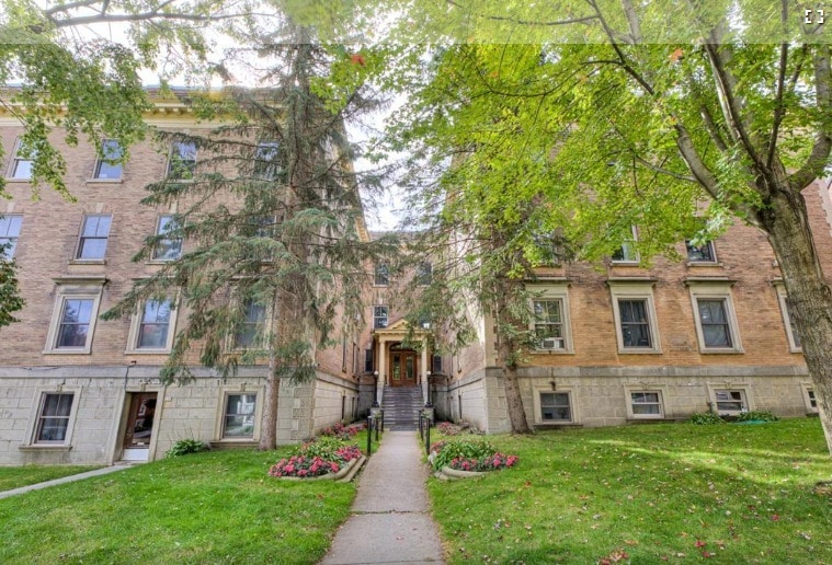 438-440 Av Mount Stephen, Westmount, QC à vendre - Photo principale – Image 1 sur 1