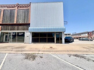 Plus de détails pour 210 W 9th St, Coffeyville, KS - Bureau à vendre