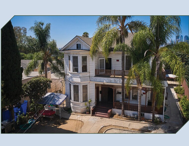 131 S Boyle Ave, Los Angeles, CA à vendre - Photo principale – Image 1 sur 28