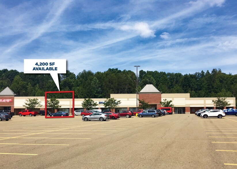 220 Fluvanna Ave, Jamestown, NY à louer - Photo de l’immeuble – Image 3 sur 5