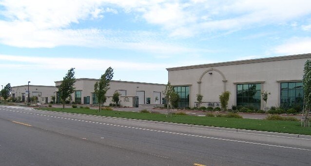 141-201 D'Arcy Pky, Lathrop, CA à vendre - Photo de l’immeuble – Image 2 sur 8