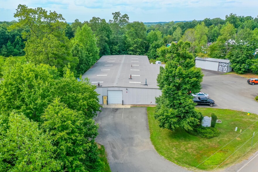 8198 Euclid Ct, Manassas Park, VA à louer - Photo de l’immeuble – Image 2 sur 7