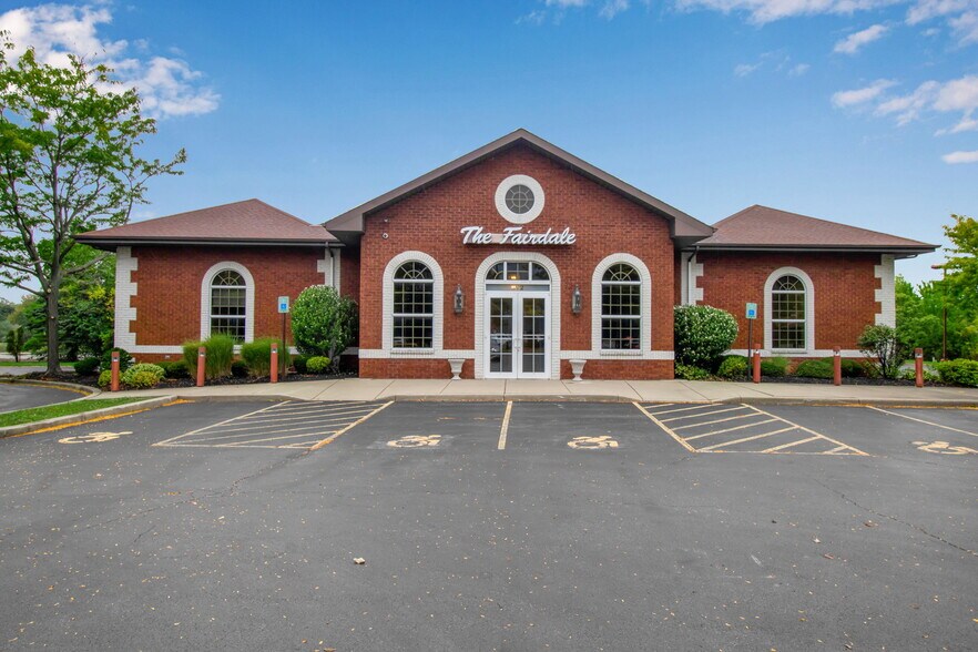 672 Wehrle Dr, Buffalo, NY à vendre - Photo principale – Image 1 sur 11