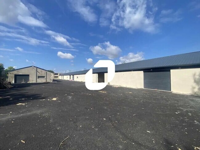 Plus de détails pour Bureau, Industriel/Logistique à louer